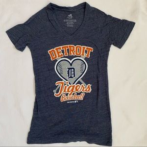 Detroit Tigers Michigan Baseball Sports Fan T-shirt Top Mitten Gift
